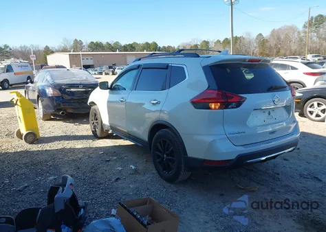 2017 Nissan Rogue Sv z USA, uszkodzony, nr VIN 5N1AT2MT4HC810197